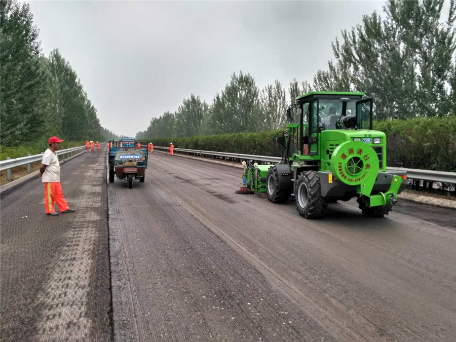 道路施工強(qiáng)力清掃機(jī)TJLB200QT國產(chǎn)